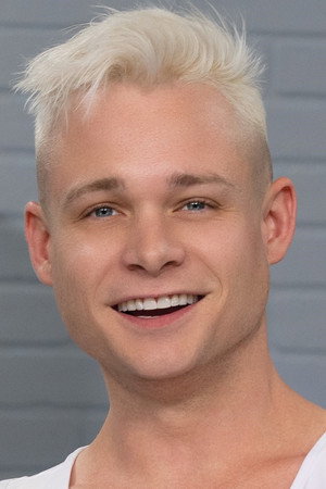 Photo of Andrew Connor from the Latest Netflix gallery