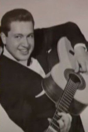 Eduardo Manzano photo