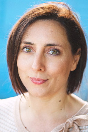 Photo of Julia Rayner from the Latest Netflix gallery