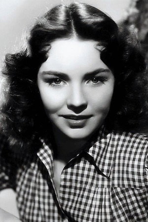 Jennifer Jones photo