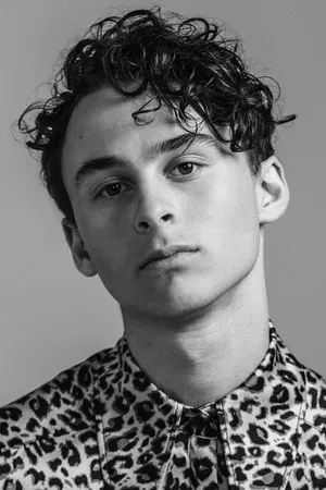 Photo of Wyatt Oleff from the Latest Netflix gallery