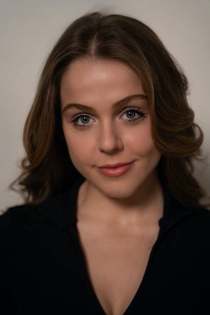 Photo of Angela Sant'Albano from the Latest Netflix gallery