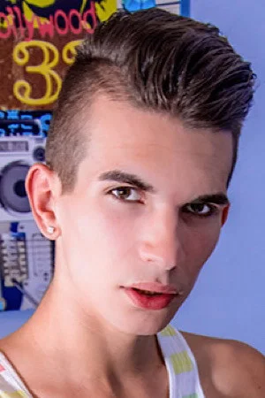 Photo of Anthony Sollis from the Latest Netflix gallery