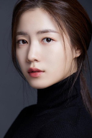 Ryu Hwa-young photo