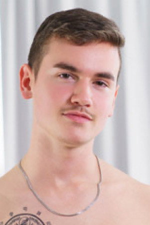 Photo of Cole Link from the Latest Netflix gallery