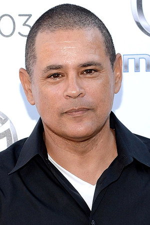 Raymond Cruz photo