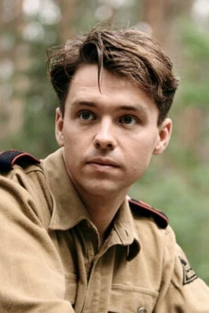 Photo of Daf Thomas from the Latest Netflix gallery