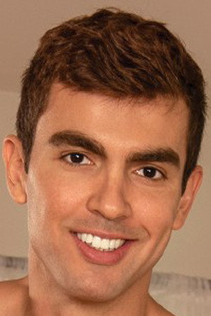 Photo of Alexander Muller from the Latest Netflix gallery