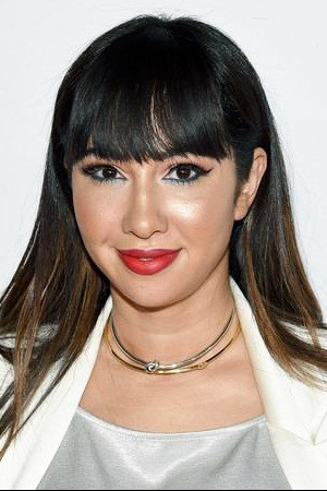 Jackie Cruz photo