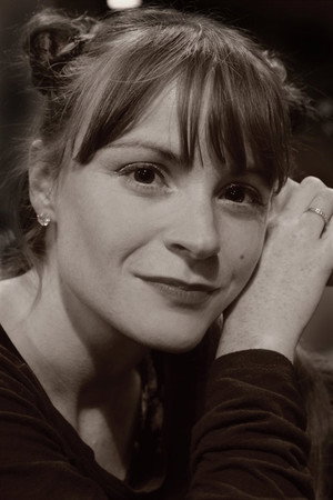 Photo of Maud Laedermann from the Latest Netflix gallery