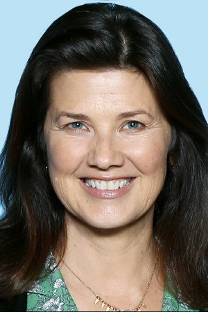Daphne Zuniga photo
