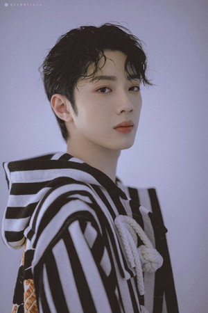 Lai Guan-lin photo