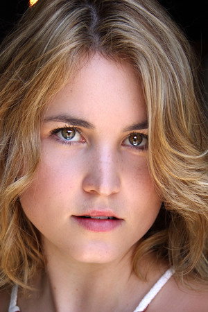 Photo of Zara Zoe from the Latest Netflix gallery