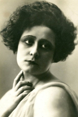 Photo of Lydia Johnson from the Latest Netflix gallery