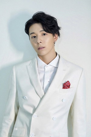 Photo of 李家辉 from the Latest Netflix gallery