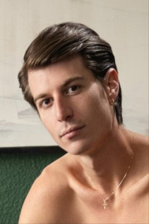 Photo of Luke Connors from the Latest Netflix gallery