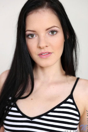 Photo of Anie Darling from the Latest Netflix gallery