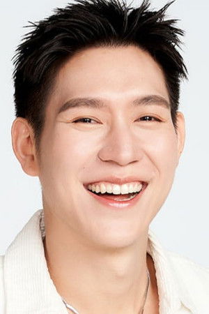 Ratchapong Anomakiti photo