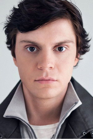 Evan Peters photo