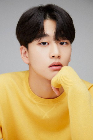 Photo of Kim Yoon-woo from the Latest Netflix gallery