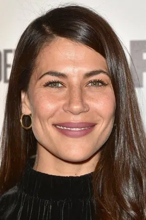 Photo of Karima McAdams from the Latest Netflix gallery