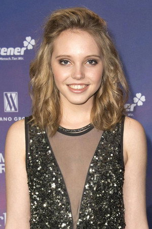 Lina Larissa Strahl photo