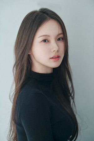 Photo of Han Yoo-eun from the Latest Netflix gallery