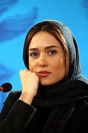 Parinaz Izadyar photo