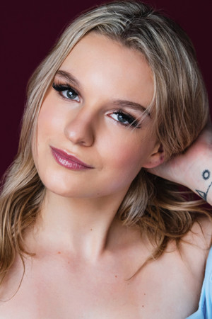 Sinéad Matthews photo