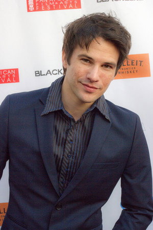 Photo of Kevin Allesee from the Latest Netflix gallery