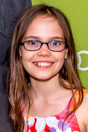 Photo of Oona Laurence from the Latest Netflix gallery