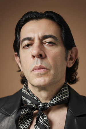 Okan Bayülgen photo