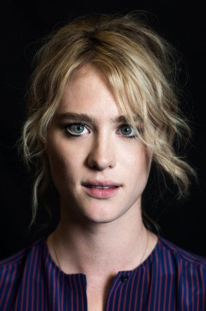 Mackenzie Davis photo