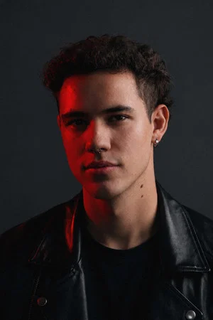 Photo of Gusta Aguiar from the Latest Netflix gallery