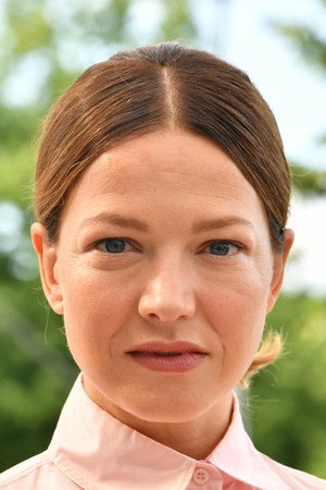 Hannah Herzsprung photo