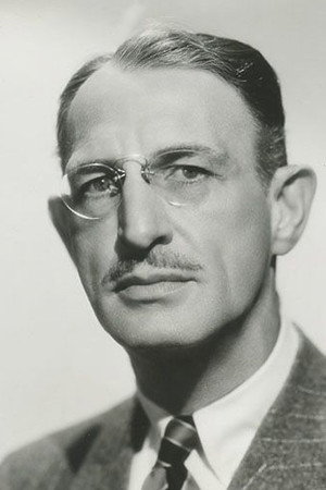 Photo of Julius Tannen from the Latest Netflix gallery