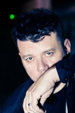 Photo of Scott Kirkland from the Latest Netflix gallery