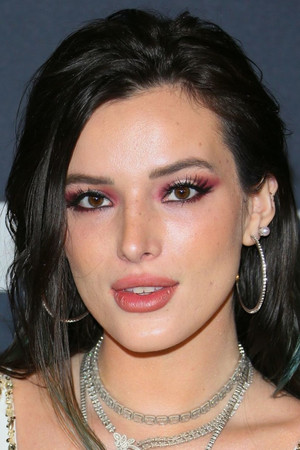 Bella Thorne photo
