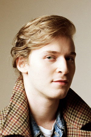 Fred Hechinger photo