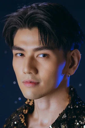 Photo of Chinnarat Siriphongchawalit from the Latest Netflix gallery