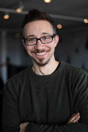 Photo of Jason Yachanin from the Latest Netflix gallery