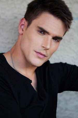 Photo of Mark Grossman from the Latest Netflix gallery