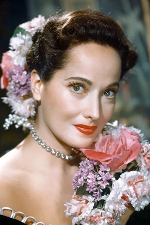 Merle Oberon photo