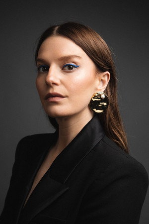 Photo of Ally Pankiw from the Latest Netflix gallery