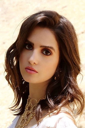 Laura Marano photo