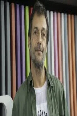 Photo of Eduardo Marinho from the Latest Netflix gallery