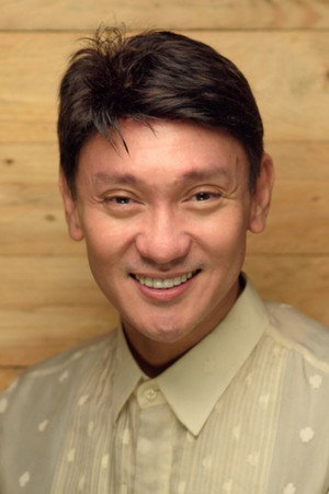 Photo of Roeder Camañag from the Latest Netflix gallery