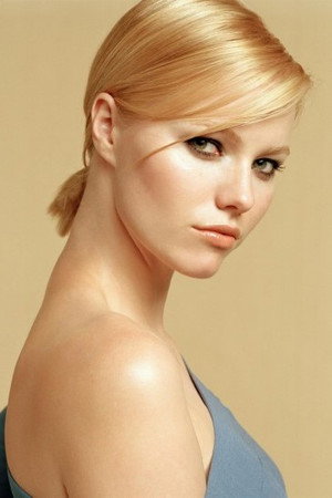 Melissa Sagemiller photo