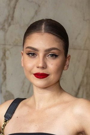 Karolin Omastová photo