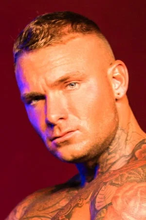 Photo of Billy Essex from the Latest Netflix gallery